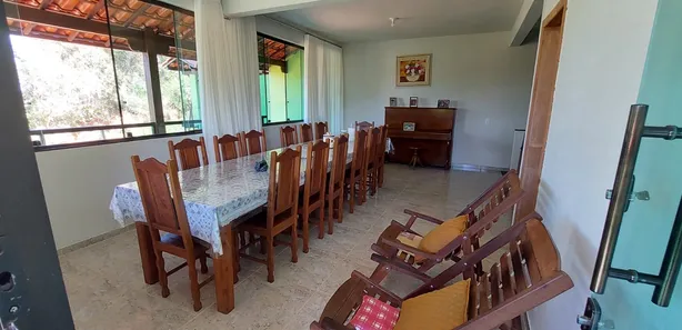 Fazenda / Sítio / Chácara com 4 Quartos à venda, 1000m² no Jaboticatubas, Jaboticatubas