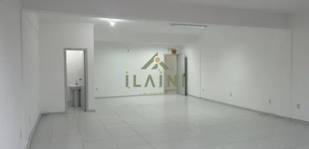 Conjunto Comercial / Sala para alugar, 74m² no Areias, Camboriú