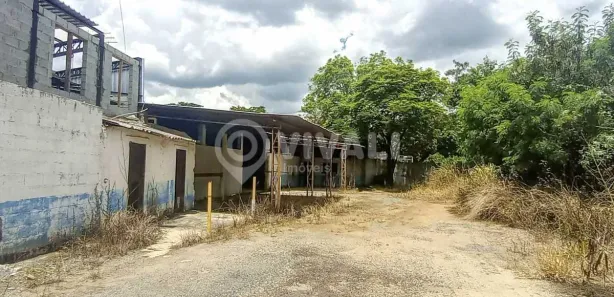 Galpão / Depósito / Armazém para venda ou aluguel, 348m² no Jardim da Luz, Itatiba