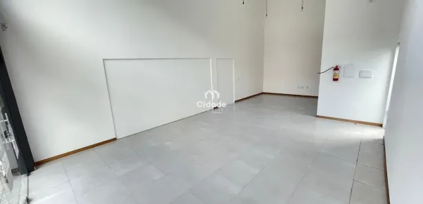 Conjunto Comercial / Sala para alugar, 68m² no São Luís, Jaraguá do Sul