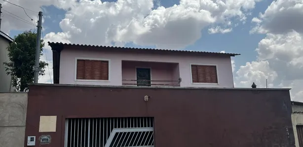 Sobrado com 5 Quartos à venda, 224m² no Residencial Triunfo, Goianira