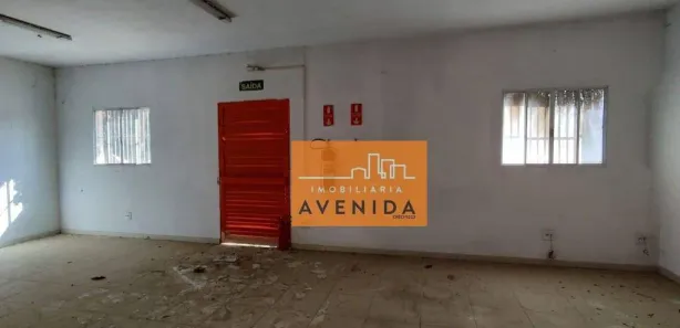 Galpão / Depósito / Armazém à venda, 250m² no Jardim São Pedro, Hortolândia