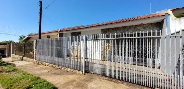 Casa com 3 Quartos para alugar, 85m² no Jardim Oásis, Maringá