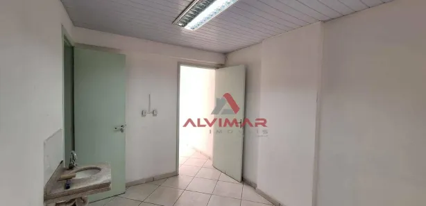 Conjunto Comercial / Sala para alugar, 24m² no Vila Santa Cecília, Volta Redonda
