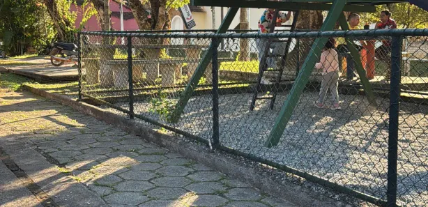 Apartamento com 2 Quartos à venda, 86m² no Castelanea, Petrópolis