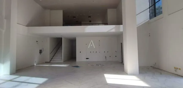 Conjunto Comercial / Sala para alugar, 192m² no Centro, Toledo