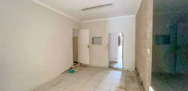 Loja / Salão / Ponto Comercial para alugar, 34m² no Centro (Vila Inhomirim), Magé