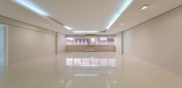 Conjunto Comercial / Sala para alugar, 160m² no Centro, Curitiba
