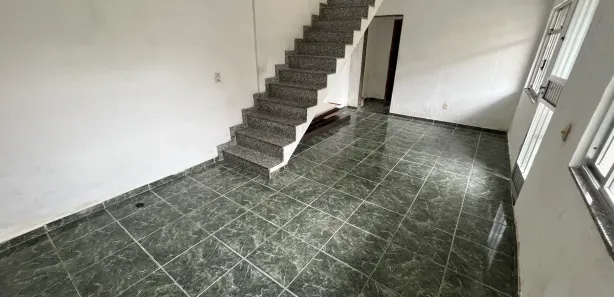 Sobrado com 3 Quartos à venda, 400m² no Edson Passos, Mesquita