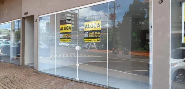 Conjunto Comercial / Sala para alugar, 83m² no Centro, Toledo
