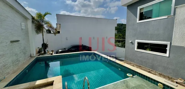 Casa de Condomínio com 4 Quartos à venda, 190m² no Maria Paula, Niterói