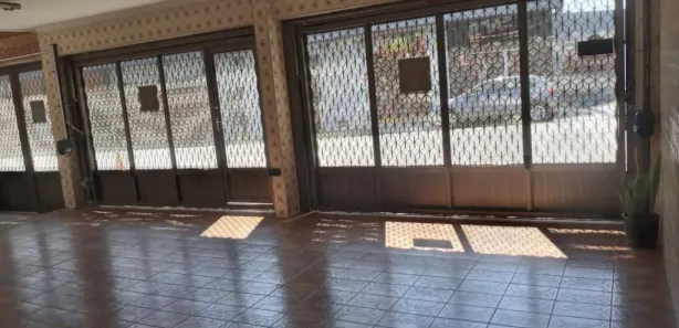 Loja / Salão / Ponto Comercial com 4 Quartos para alugar, 278m² no Jardim Monte Kemel, São Paulo
