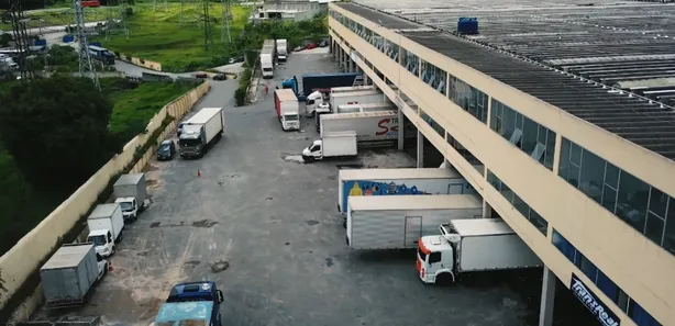 Galpão / Depósito / Armazém para alugar, 1100m² no Industrial Anhangüera, Osasco