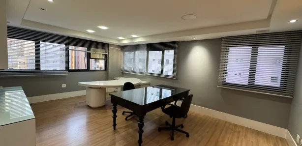 Conjunto Comercial / Sala à venda, 68m² no Bigorrilho, Curitiba