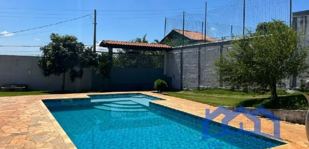 Fazenda / Sítio / Chácara com 4 Quartos à venda, 1000m² no , Mairinque