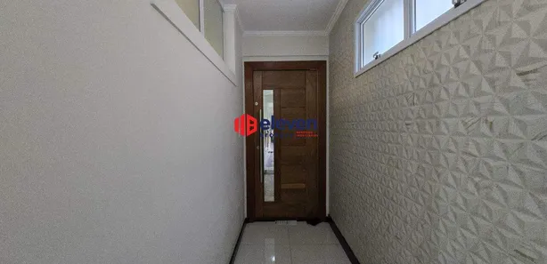 Fazenda / Sítio / Chácara com 5 Quartos à venda, 274m² no Embaré, Santos