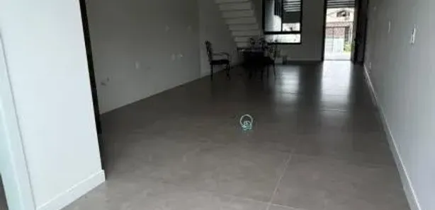Sobrado com 3 Quartos à venda, 114m² no São Marcos, Joinville