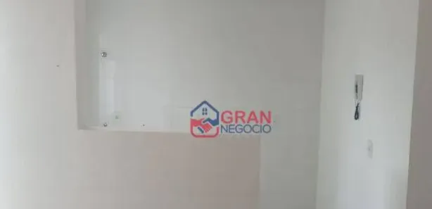 Apartamento com 2 Quartos à venda, 43m² no Jardim Itaqui, Campo Largo