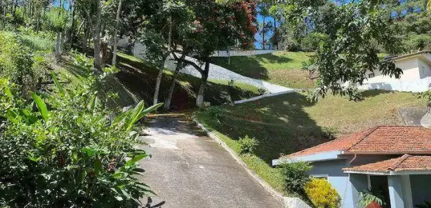 Fazenda / Sítio / Chácara com 4 Quartos à venda, 400m² no , Igaratá