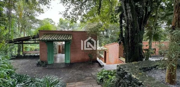 Fazenda / Sítio / Chácara com 6 Quartos para venda ou aluguel, 271m² no Taboleiro Verde, Cotia