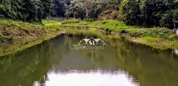 Fazenda / Sítio / Chácara com 2 Quartos à venda, 150m² no Parque Xerém, Duque de Caxias