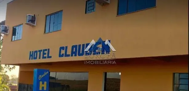 Hotel / Motel / Pousada com 14 Quartos à venda, 247m² no Sertaneja, Sertaneja