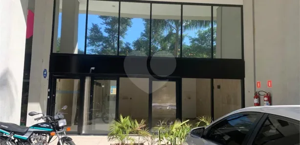 Loja / Salão / Ponto Comercial para venda ou aluguel, 96m² no Tamboré, Santana de Parnaíba
