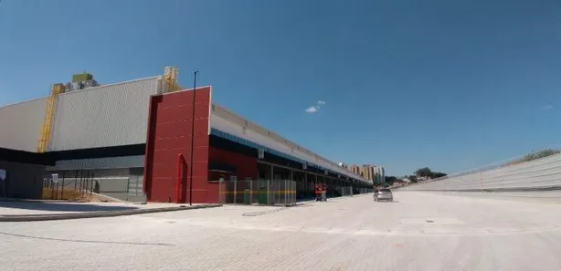 Galpão / Depósito / Armazém para alugar, 2369m² no Padroeira, Osasco