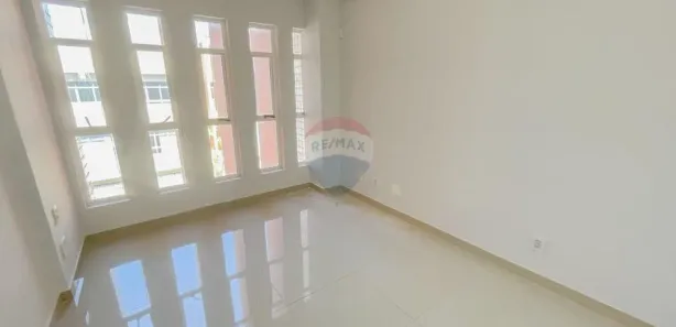 Conjunto Comercial / Sala à venda, 26m² no Asa Sul, Brasília