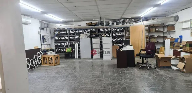 Galpão / Depósito / Armazém à venda, 2400m² no Chácara do Solar I (Fazendinha), Santana de Parnaíba
