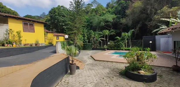Fazenda / Sítio / Chácara com 4 Quartos à venda, 9859m² no Metalúrgico, Barra Mansa