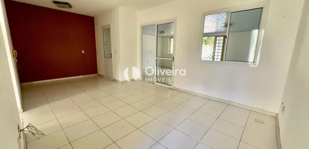 Casa de Condomínio com 2 Quartos à venda, 83m² no Cerrito, Santa Maria