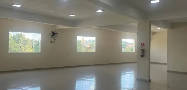 Conjunto Comercial / Sala para alugar, 215m² no Laranjeiras, Caieiras