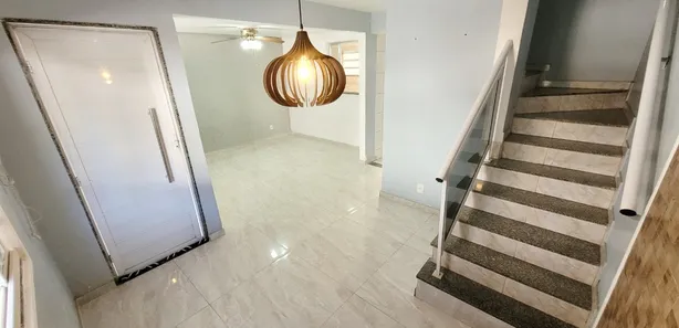 Casa com 2 Quartos à venda, 80m² no Comendador Soares, Nova Iguaçu