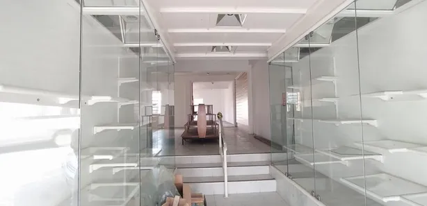 Loja / Salão / Ponto Comercial para alugar, 200m² no Centro, Itatiba