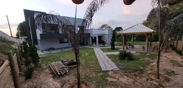Fazenda / Sítio / Chácara com 6 Quartos à venda, 600m² no , Mairinque