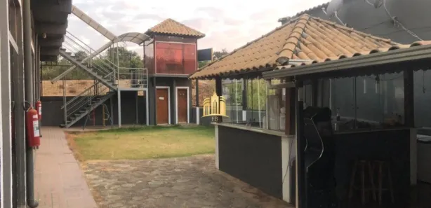 Loja / Salão / Ponto Comercial à venda, 720m² no Floresta Encantada, Esmeraldas