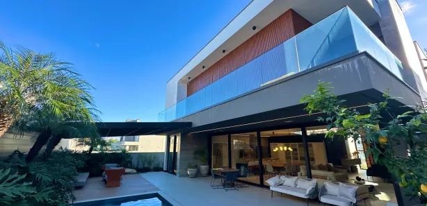 Casa de Condomínio com 3 Quartos à venda, 382m² no Marechal Rondon, Canoas
