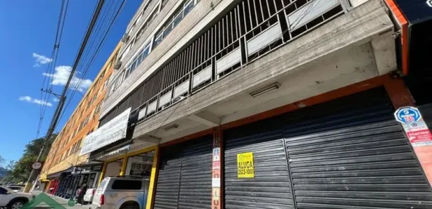 Loja / Salão / Ponto Comercial para alugar, 130m² no Centro, Nova Friburgo