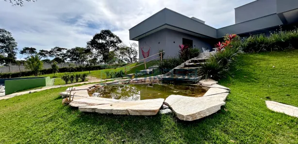 Casa de Condomínio com 3 Quartos à venda, 234m² no , Santo Antônio de Goiás