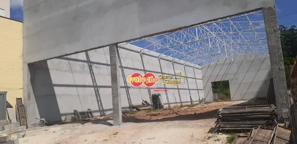 Galpão / Depósito / Armazém à venda, 600m² no Jardim das Nações, Itatiba