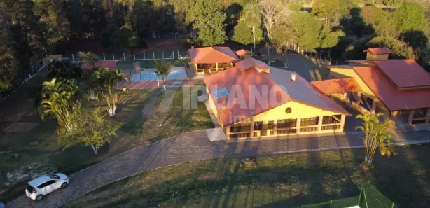 Fazenda / Sítio / Chácara com 3 Quartos para venda ou aluguel, 671m² no Parque Itaipu, São Carlos