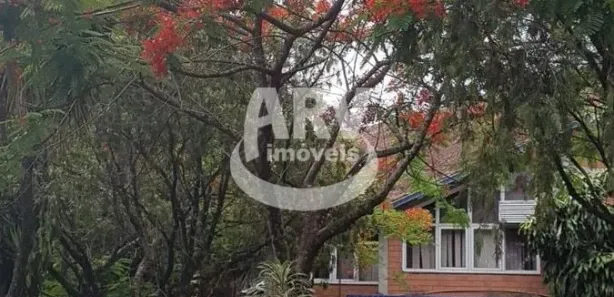 Galpão / Depósito / Armazém à venda, 634m² no Feitoria, São Leopoldo