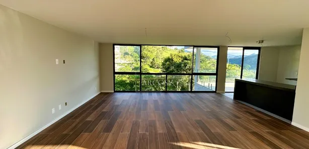 Casa de Condomínio com 3 Quartos à venda, 256m² no , Areal
