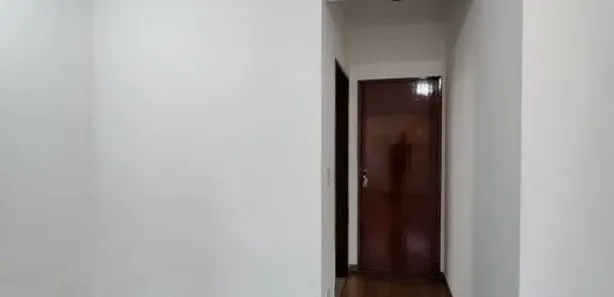 Apartamento com 3 Quartos para alugar, 66m² no Cláudia, Londrina