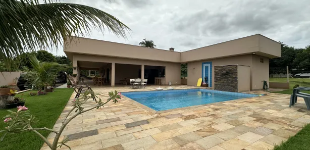 Fazenda / Sítio / Chácara com 4 Quartos à venda, 250m² no Itaúna, Ibiporã