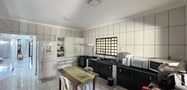 Casa com 5 Quartos à venda, 275m² no , Santo Antônio de Goiás