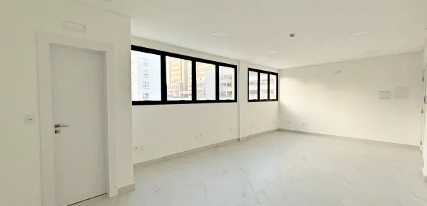 Conjunto Comercial / Sala para alugar, 38m² no Velha, Blumenau