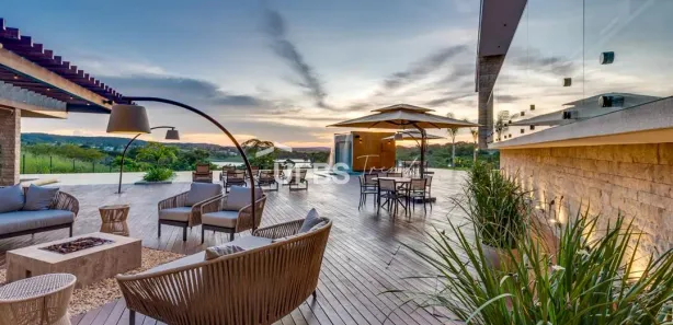 Casa de Condomínio com 4 Quartos à venda, 1000m² no , Hidrolândia