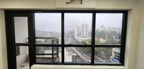 Conjunto Comercial / Sala para alugar, 46m² no Centro, Diadema
